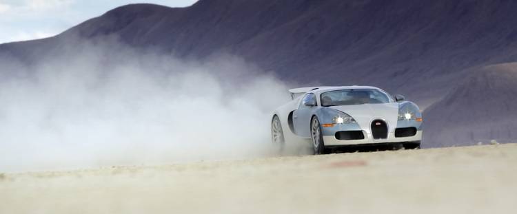 Bugatti_Veyron in/bei Gerlach in Nevada_USA Bugatti_Veyron in/bei Gerlach in Nevada_USA