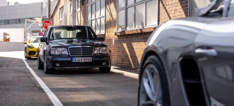 3 Curiosidades Mercedes 500 E W 124 05 Portada 3 Curiosidades Mercedes 500 E W 124 05 Portada