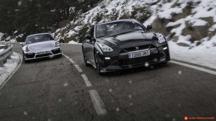 911-turbo-s-vs-gt-r-0517-018-mapdm 911-turbo-s-vs-gt-r-0517-018-mapdm