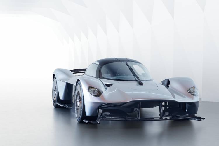 Aston-Martin-Valkyrie_07_750x.jpg