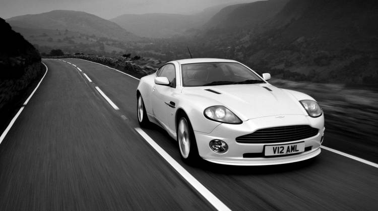 Aston_Martin-Vanquish_S_04_0517_01 Aston_Martin-Vanquish_S_04_0517_01