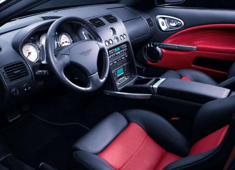 Aston_Martin-Vanquish_S_04_0517_02_750x.jpg