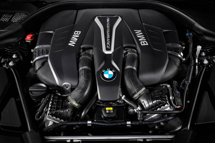 bmw_m550i_xdrive_2017_dm_11