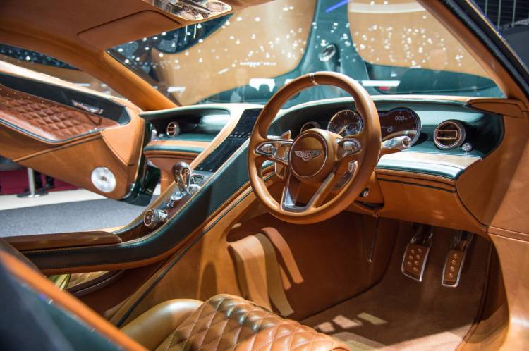 Bentley_EXP_10_Speed_6_Ginebra-04