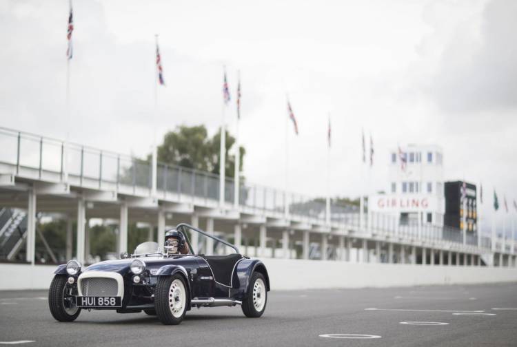 Caterham-SuperSprint-3_750x.jpg