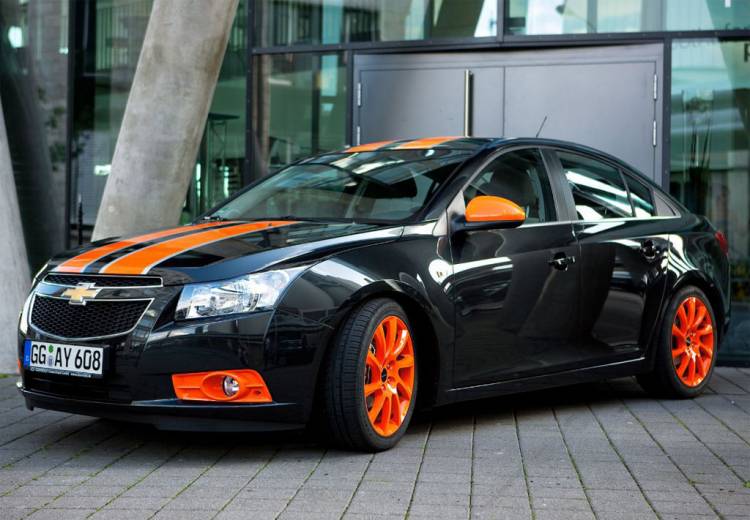 Chevrolet Cruze Bumblebee por Irmscher Chevrolet Cruze Bumblebee por Irmscher