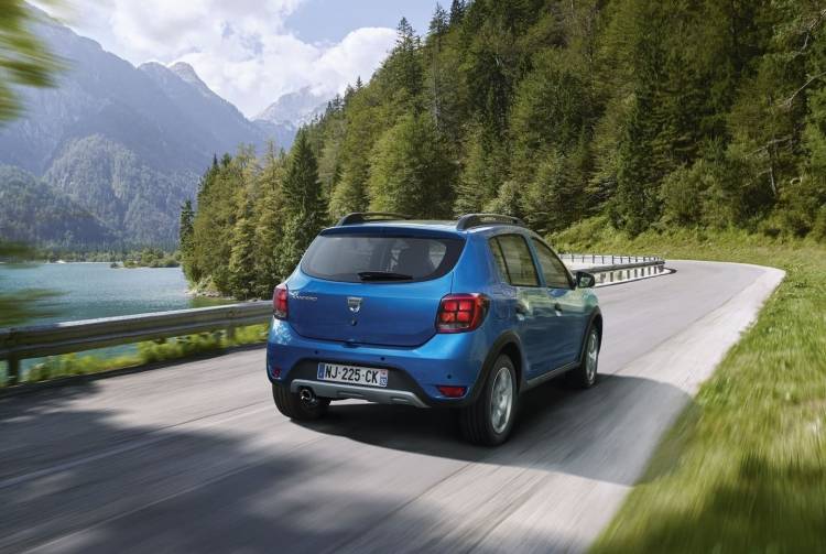 Dacia-Sandero-Stepway-glp-0118-02