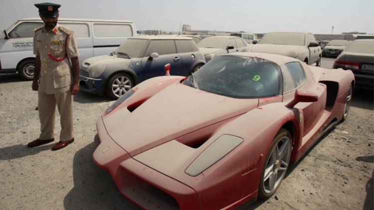 Ferrari_Enzo_Dubai_abandoned_03 Ferrari_Enzo_Dubai_abandoned_03