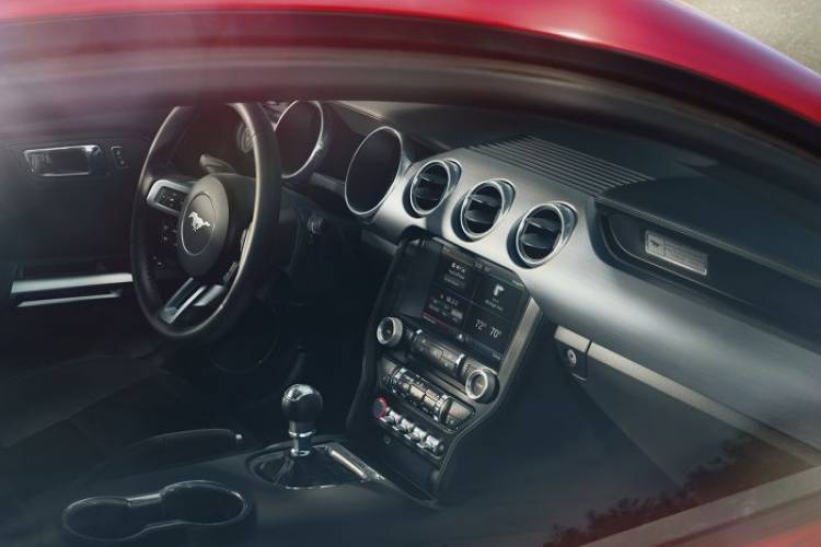 Ford_Mustang_2014_DM_4
