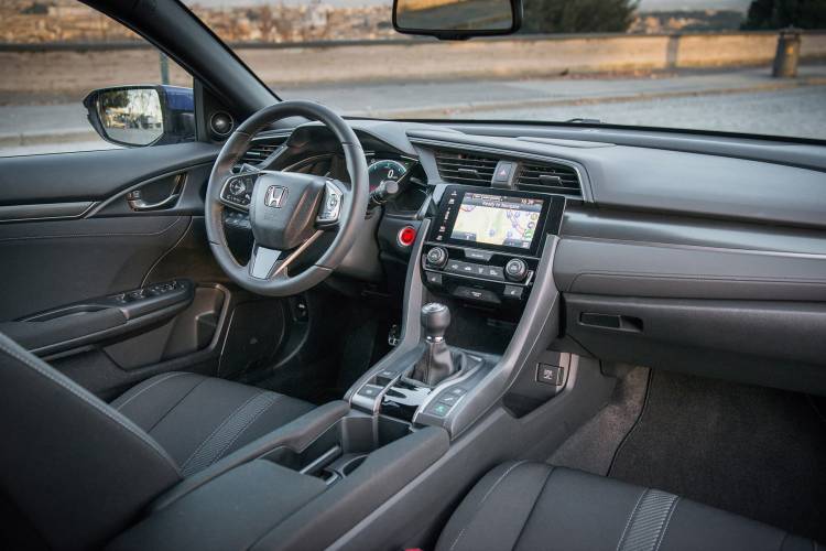 Honda_Civic_i-dtec_5p_00008