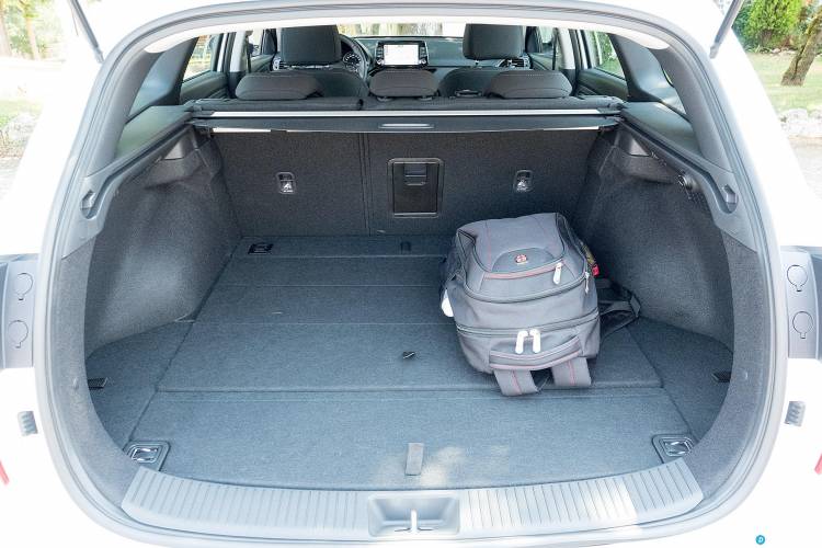 Hyundai_i30_cw_mdm_00001 Hyundai_i30_cw_mdm_00001