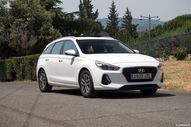 Hyundai_i30_cw_mdm_00012 Hyundai_i30_cw_mdm_00012