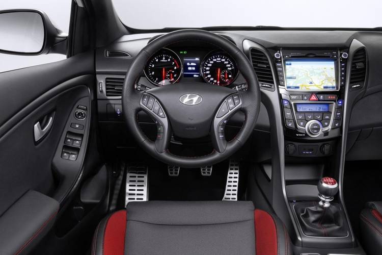 Hyundai_i30_turbo_2015_precio_DM_6