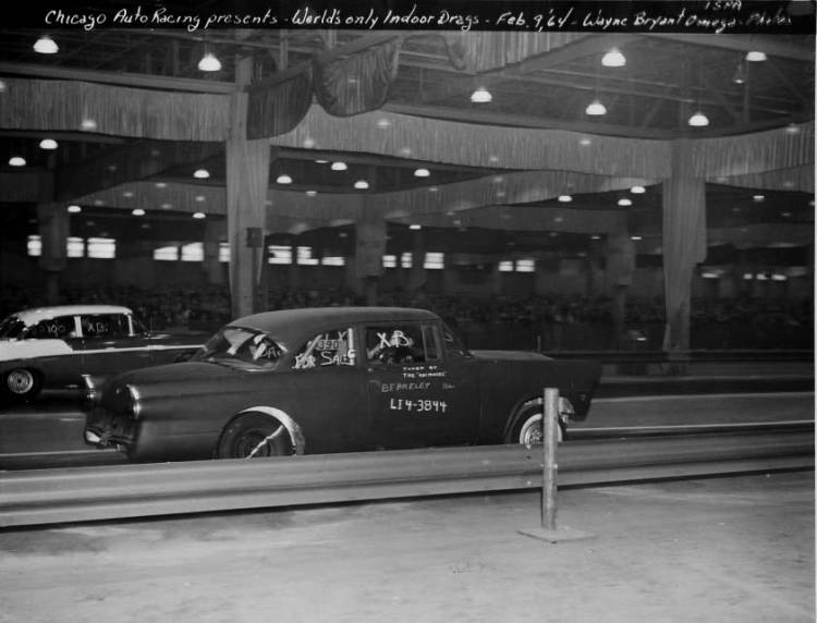La historia de la única pista indoor de drag racing La historia de la única pista indoor de drag racing