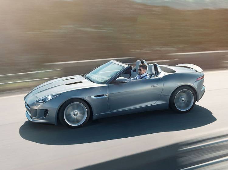 Jaguar-F-Type-2013-03