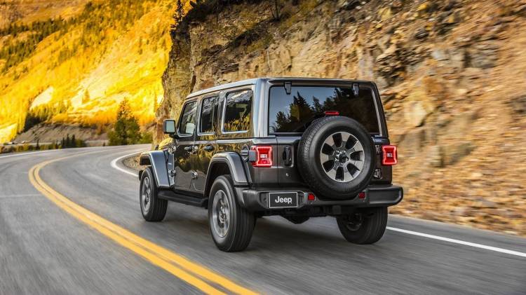 Jeep Wrangler Precios Noticias Prueba Ficha Técnica Y Fotos El Jeep Wrangler Se Ofrece Con Tres Motorizaciones Por Primera Vez En Modelo Ha Apostado Una Hibridación Ligera Sistema De 48 Voltios