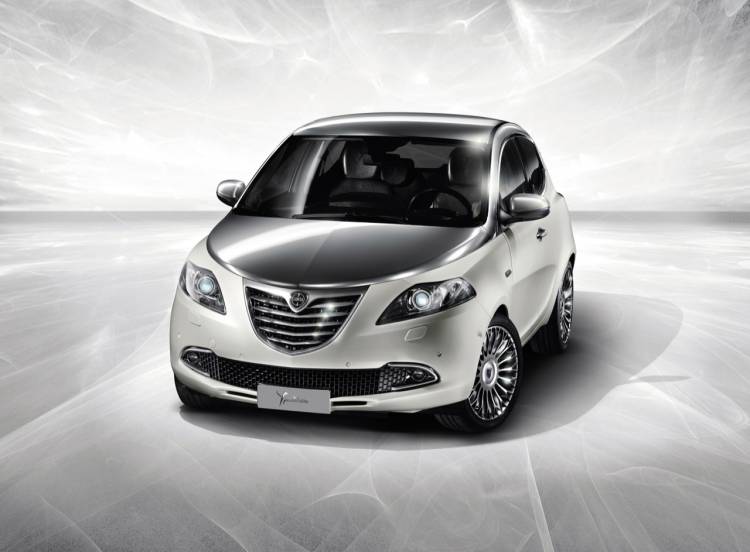 Lancia_Ypsilon_Diamond_2011-1 Lancia_Ypsilon_Diamond_2011-1