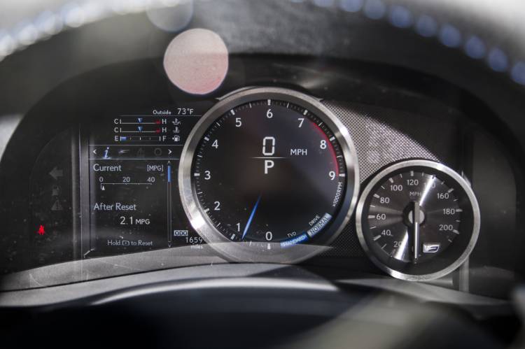 Lexus_Gs_F_nueva_galeria_DM_2015_4_750x.jpg