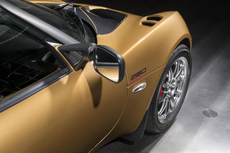 Lotus_Elise_Cup_260_-4_750x.jpg