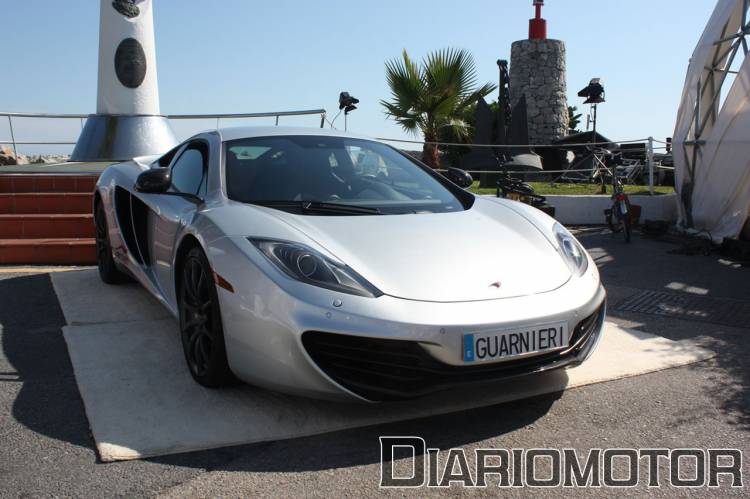 Pagani Huayra y McLaren MP4-12C, dos joyas juntas en Marbella Pagani Huayra y McLaren MP4-12C, dos joyas juntas en Marbella