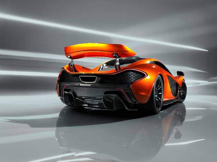 McLaren P1 design study_Paris 2012_02