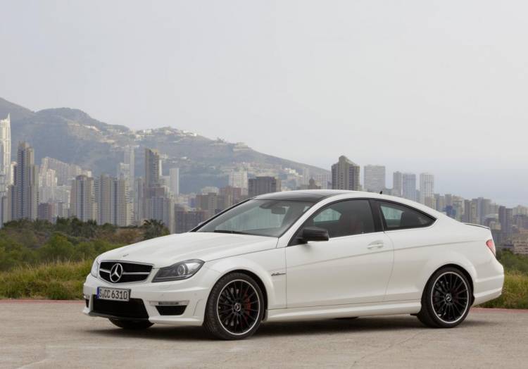 Mercedes C63 AMG Coupé (2011) Mercedes C63 AMG Coupé (2011)