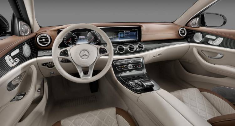 Mercedes_Clase_E_interiores01007