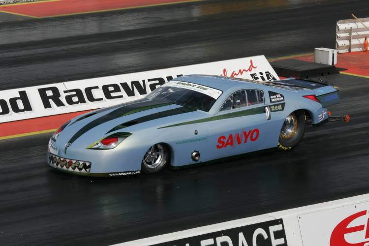 Nissan 350 dragster-1 Nissan 350 dragster-1
