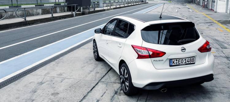 Nissan_Pulsar_Sport_Edition_DM_2015_2 Nissan_Pulsar_Sport_Edition_DM_2015_2