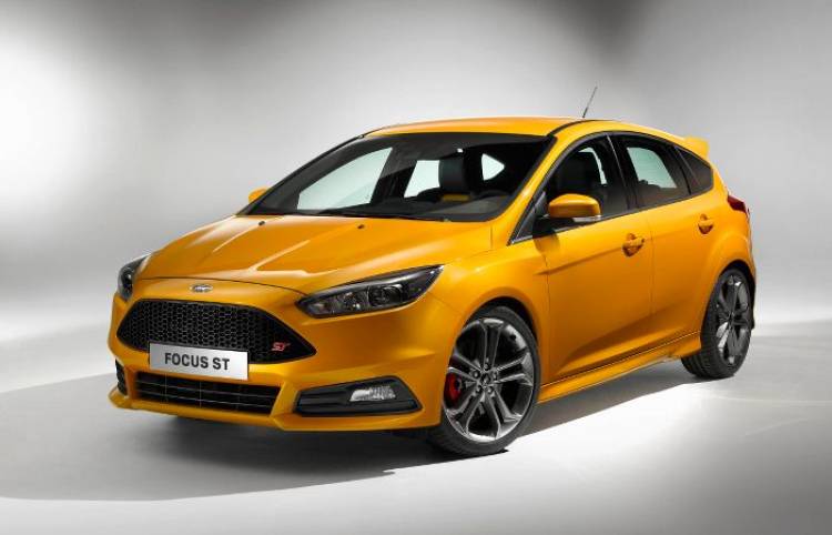 Nuevo_Ford_Focus_ST_2015_DM_vista_frontal