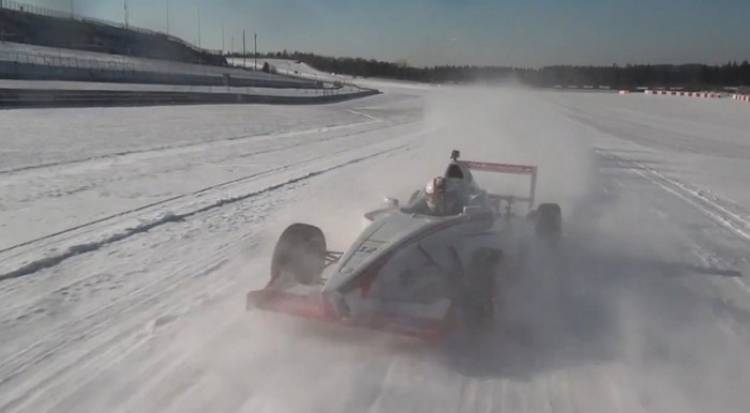 Nurburgring_monoplaza_conduccion_sobre_hielo_03 Nurburgring_monoplaza_conduccion_sobre_hielo_03