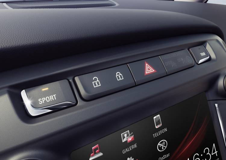 Opel_Zafira_2016_00107