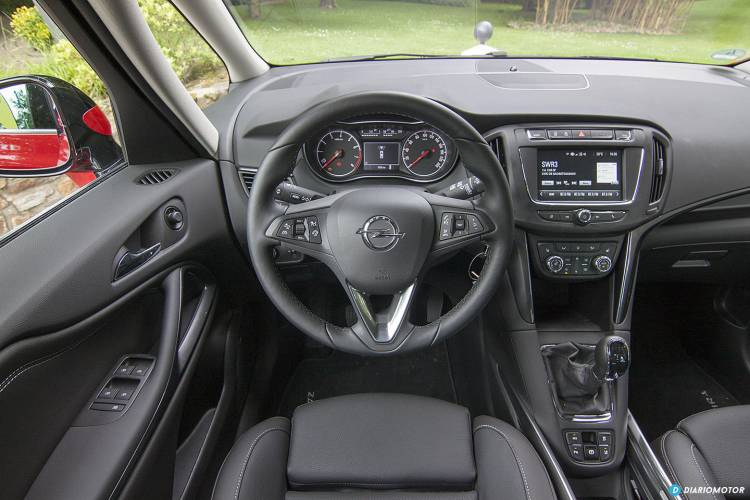 Opel_Zafira_2016_mdm_00019