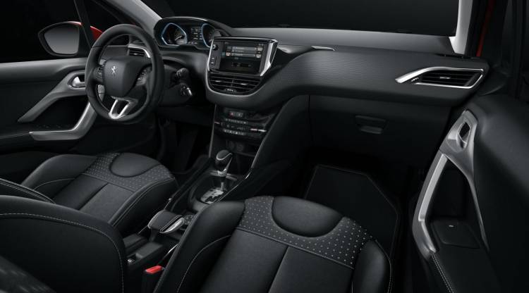 Peugeot_2008_2016_DM_16_750x.jpg
