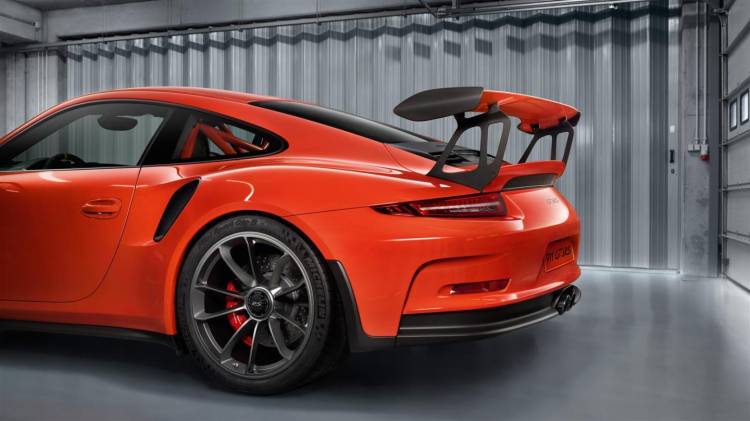 Porsche_911_GT3_RS_galeria_DM_11