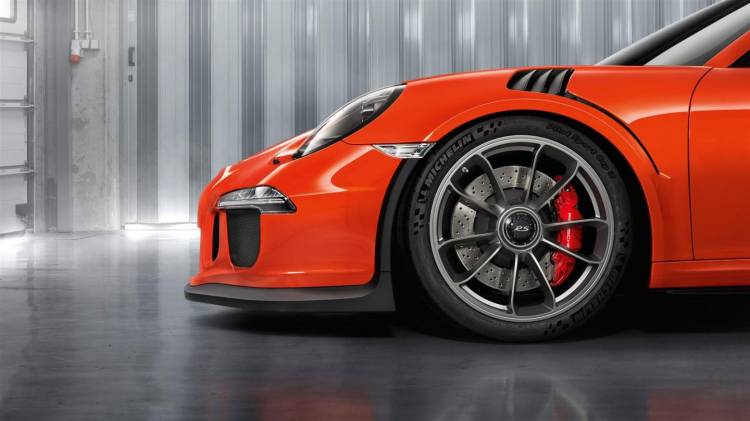 Porsche_911_GT3_RS_galeria_DM_12