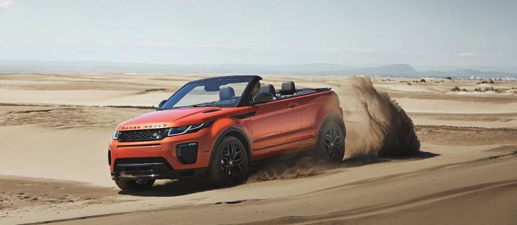 RR_EVQ_Convertible_Driving_Sand_091115_10 RR_EVQ_Convertible_Driving_Sand_091115_10