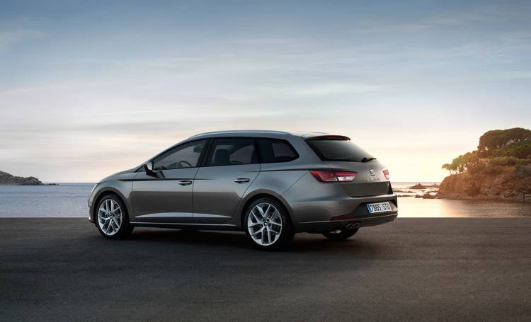 SEAT-leon-st-2013-03