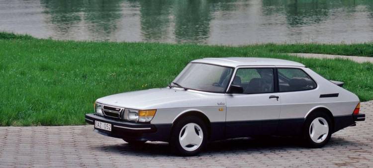 Saab-900_Turbo_0717-01