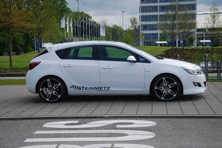 Opel Astra J Steinmetz Opel Astra J Steinmetz