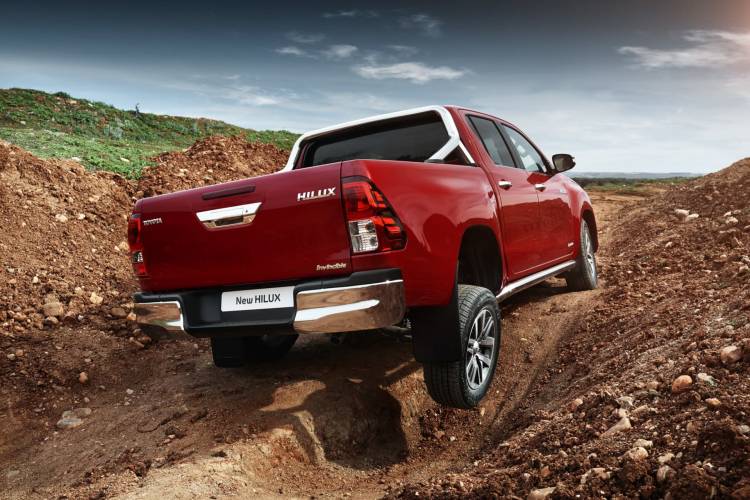 Toyota_Hilux_00004