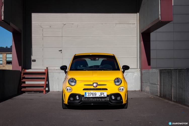abarth-595-competizione-2015-2016-12-mdm