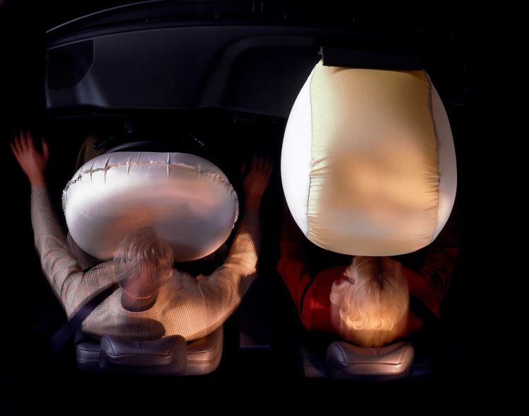 Accidente Airbag Gafas Conducir Volvo 850