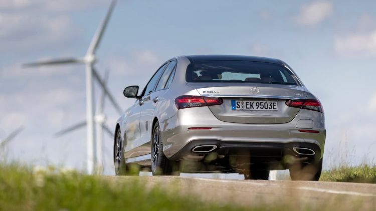 Mercedes Benz E 300 E 4matic Mercedes Benz E 300 E 4matic Mercedes Benz E 300 E 4matic Mercedes Benz E 300 E 4matic