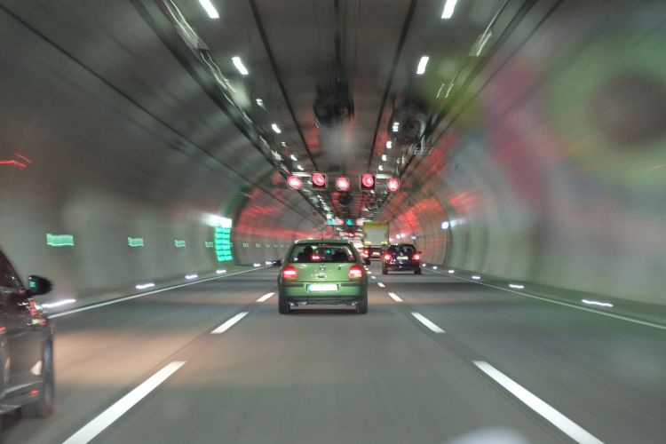 Overtaking Conventional Roads Without Exceeding 90 Kmh 02