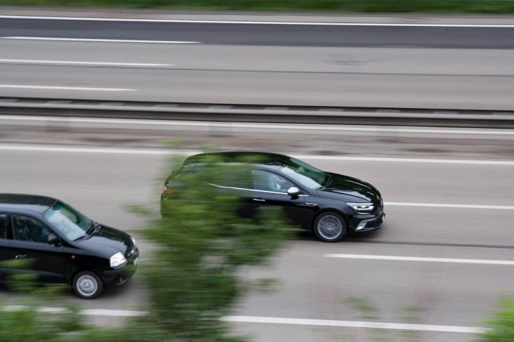 Overtaking Conventional Roads Without Exceeding 90 Kmh 04