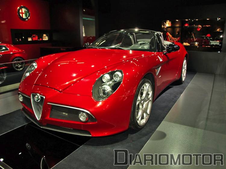 Alfa Romeo 8C Spider en el Salón de Barcelona Alfa Romeo 8C Spider en el Salón de Barcelona