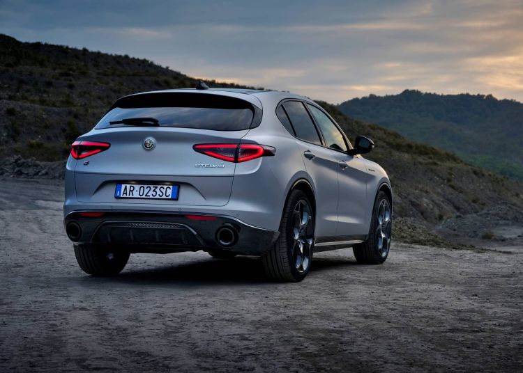 Alfa Romeo Stelvio 2023 20