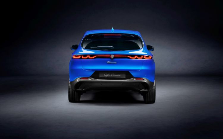 Alfa Romeo Tonale 2022 Blue 07