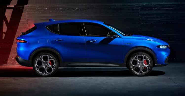 Alfa Romeo Tonale 2022 Veloce Latera Azul Alfa Romeo Tonale 2022 Veloce Latera Azul